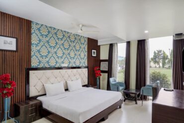 Rooms in Manesar Gurugram | luxury rooms in Manesar Gurugram